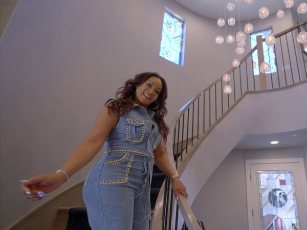 MTV Cribs LT - Vivica A. Fox / Gus Kenworthy / C.J. Perry & Miro
