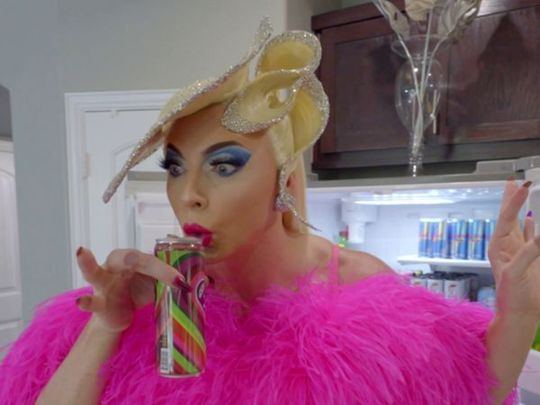 MTV Cribs LT - Alyssa Edwards / Atsuko Okatsuka / E.G Daily