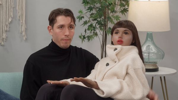 Help! I Am In A Secret Relationship! LT - Max y Matt