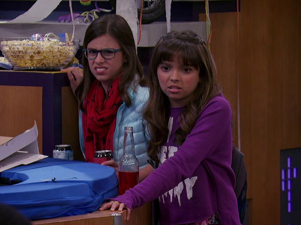 Game Shakers - Trip se roba el Jet