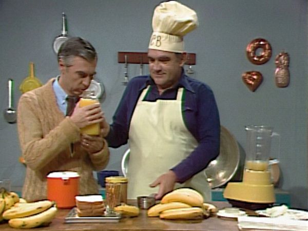 Mister Rogers' Neighborhood - Making Things with Bananas