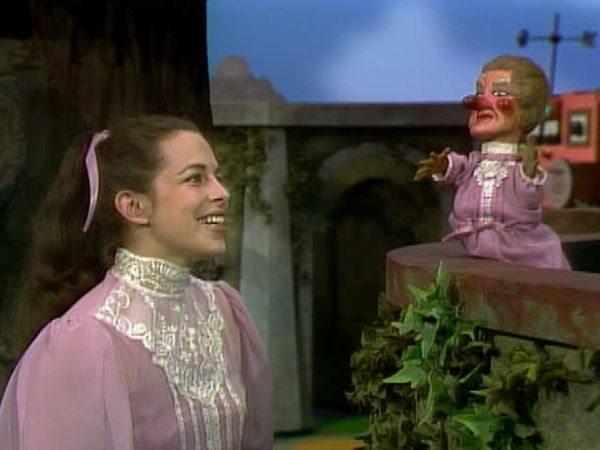 Mister Rogers' Neighborhood - All About Weddings