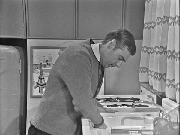 Mister Rogers' Neighborhood - All About Teeth and the Dentist