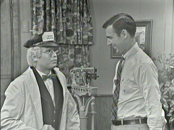 Mister Rogers' Neighborhood - All About Scales and Weighing Things