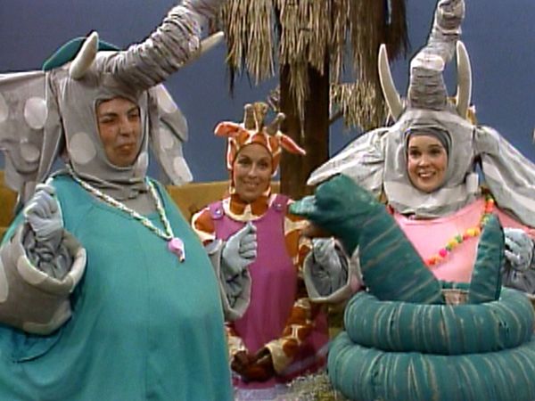 Mister Rogers' Neighborhood - Josephine the Giraffe: Part 3