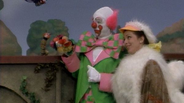 Mister Rogers' Neighborhood - Circus Fun: Putting on Clown Make-Up