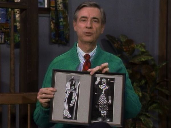 Mister Rogers' Neighborhood - Helping Two Lost Clowns