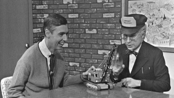 Mister Rogers' Neighborhood - Mister Rogers Plays a Matching Game
