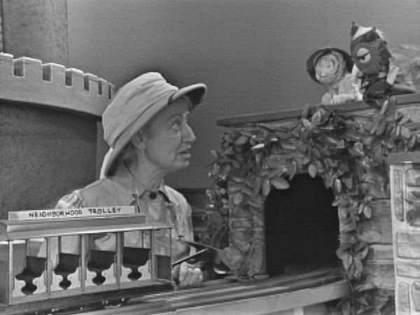 Mister Rogers' Neighborhood - Is That a Monster?