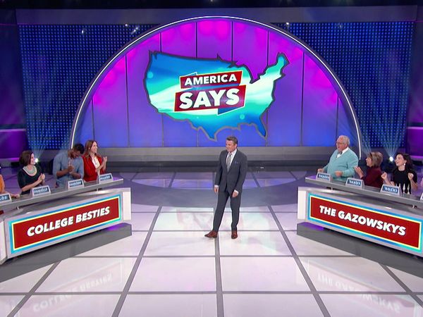 America Says - College Besties vs. The Gazowskys