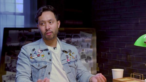 Buzzfeed Unsolved - The Gettysburg Ghosts of Farnsworth House Inn