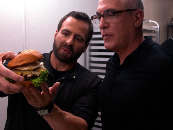 Best In Chow - Burger Wars: Chicago
