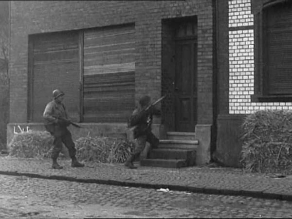 Embedded 45' - Shooting War in Germany - Embedded 45 - Shooting War in Germany 1