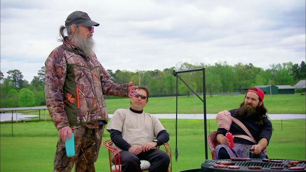 Duck Dynasty - Men vs. Wild