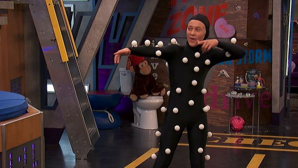 Game Shakers - Crianças Dançantes, Porcos Voadores