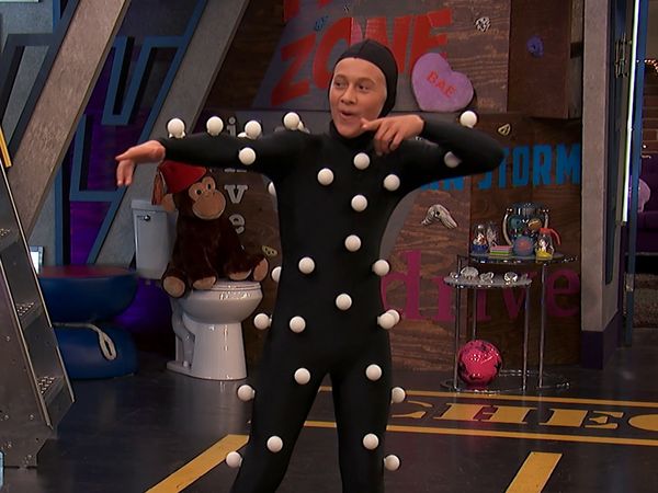Game Shakers - Crianças Dançantes, Porcos Voadores
