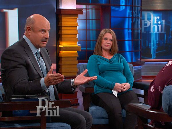Dr. Phil - A Woman Claims To Be Pregnant For 3 Years 7 Months