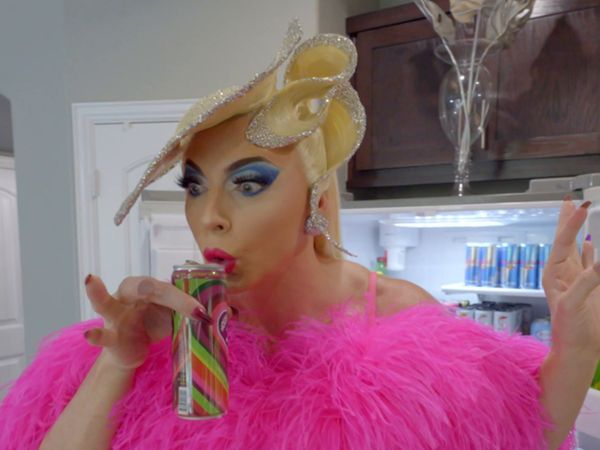 MTV Cribs - Alyssa Edwards / Atsuko Okatsuka /  E.G Daily