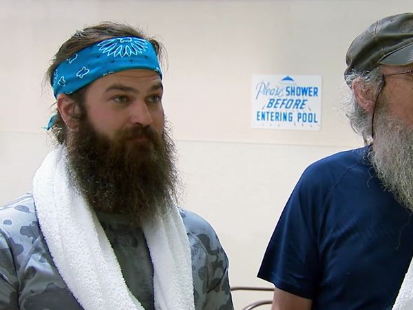 Duck Dynasty - Friday Afternoon Lights