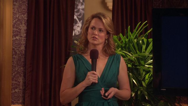 The New Adventures of Old Christine - The Old Maid of Honor