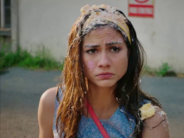 Çilek Kokusu - Strawberry Smell - Episode 1
