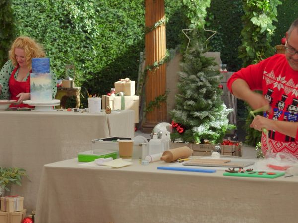Kirstie's Handmade Christmas 2020 - Cake
