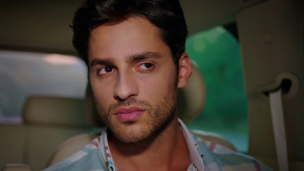 Çilek Kokusu - Strawberry Smell - Episode 5