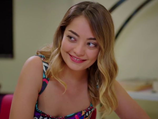 Çilek Kokusu - Strawberry Smell - Episode 6