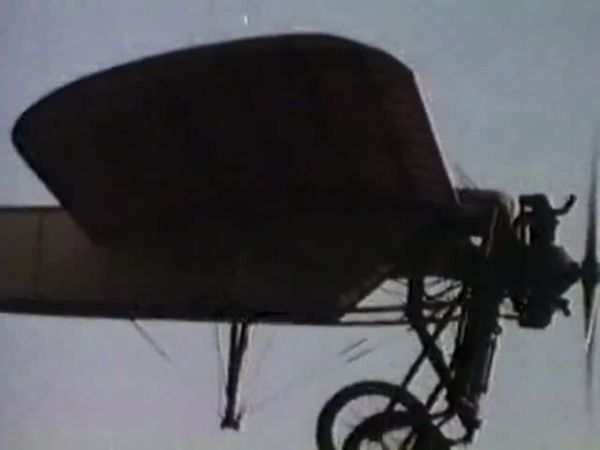 RAF: The Royal Air Force: Battle for the Skies - By Air, By Sea