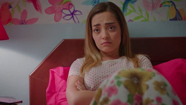 Çilek Kokusu - Strawberry Smell - Episode 15