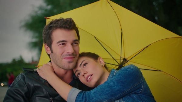 Çilek Kokusu - Strawberry Smell - Episode 16