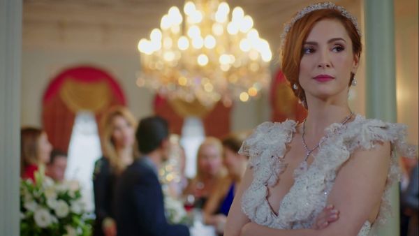 Çilek Kokusu - Strawberry Smell - Episode 21