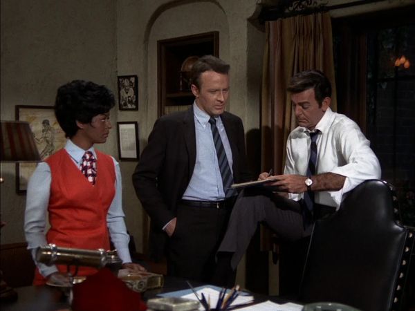 Mannix - A Penny for the Peepshow