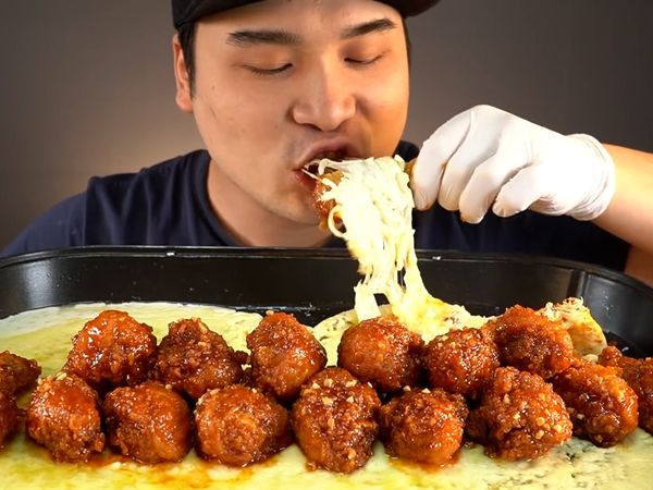 DGD's Mukbang - DGD's Mukbang: Pollo Condito parte 1
