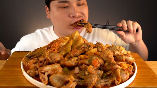 DGD's Mukbang - DGD's Mukbang: Piatto di Pollo alla Coreana