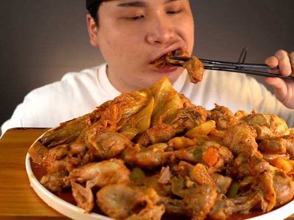 DGD's Mukbang - DGD's Mukbang: Piatto di Pollo alla Coreana
