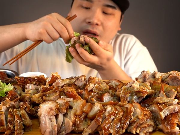 DGD's Mukbang - DGD's Mukbang: Piatto di Maiale parte 2