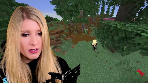 BriannaPlayz - I Found Baby Unspeakable in Minecraft! / Things to Never Craft with Lava!