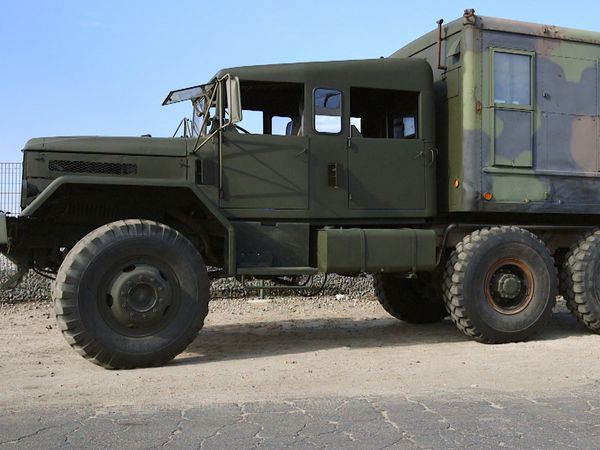 Full Custom Garage - Ten Ton Truck