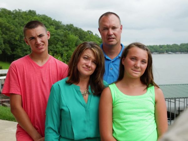 Lakefront Bargain Hunt - Dropping Anchor in the Lake of the Ozarks