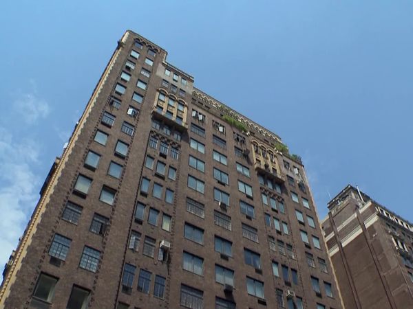 Million Dollar Contractor - Big, Big, Bedroom Suite