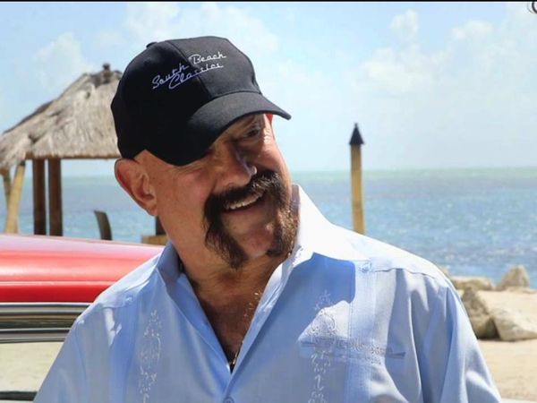 South Beach Classics - Ted cruizin' for keys