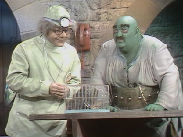 Hilarious House of Frightenstein - Hare Today, Igor Tomorrow