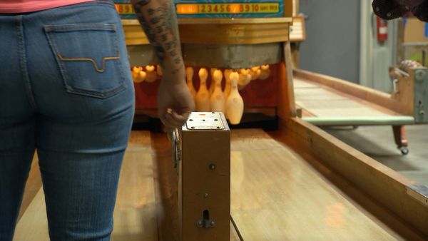 Shipping Wars - Bowling for Candy