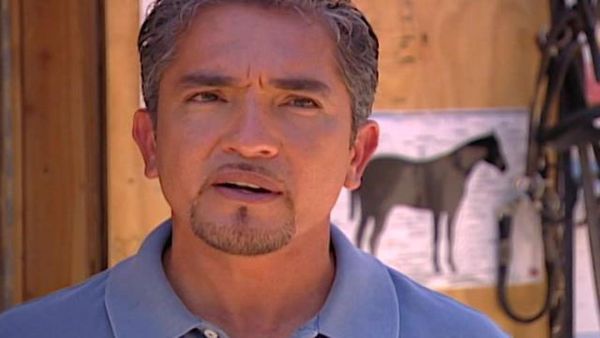 Dog Whisperer with Cesar Millan - Daisy and Sophie
