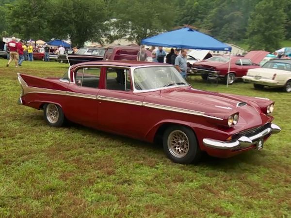 Mi Coche Clasico - Corre por las Colinas