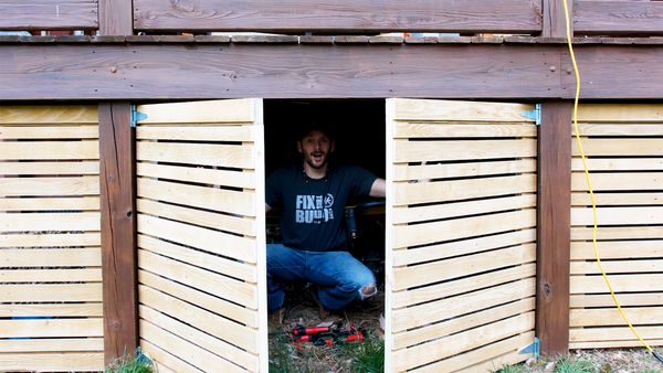 Brad Rodriguez: This Old House Makers Channel - Underdeck Storage & Vinyl Plank Flooring