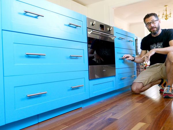 Bob Clagett: This Old House Makers Channel - Renovating an Outdated Kitchen