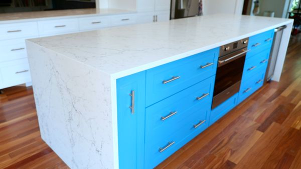 Bob Clagett: This Old House Makers Channel - Modern Stair Railing & Kitchen Island