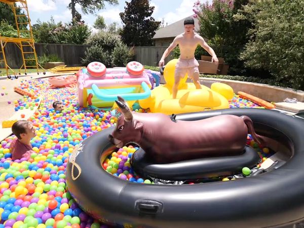 Unspeakable - Last to Leave the Kitchen Wins $10,000 Cash / I Filled My Entire Pool With Ball Pit Balls